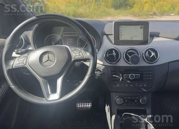 Mercedes-Benz B200 1.8 dīzelis, Automāts
Mašīna ir laba tehniskā stāvoklī.
