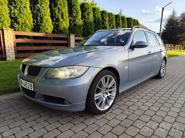 Pārdodu. BMW 325i Automāts, bez avārijām, visas lietas savās vietās. 

Ret