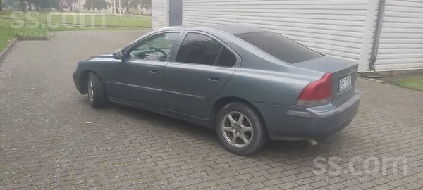 Pardodu auto. Gari nestastisu. Parejais pa telefonu vai pie apskates. Cena a