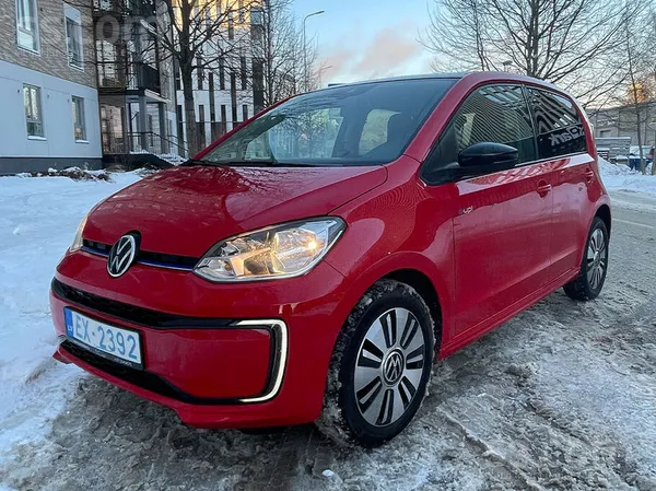 Volkswagen Up! 2020, Automāts, Hečbeks, Sarkans — Latvijā
