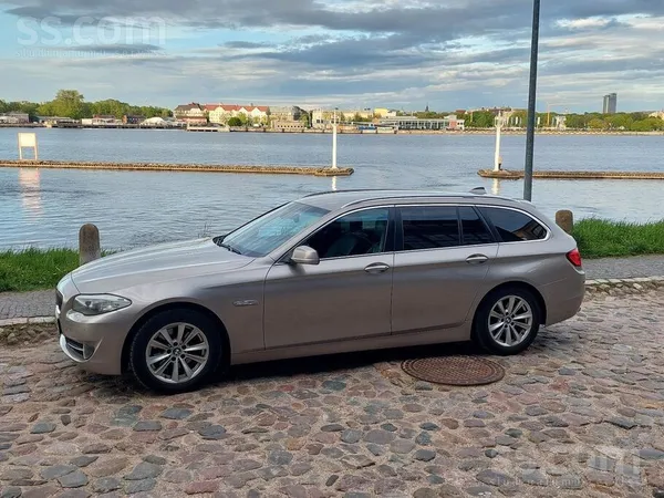 Pārdodu BMW 520 F11 ar 135 kW jaudīgu un ekonomisku dzinēju. Automašīna ir l