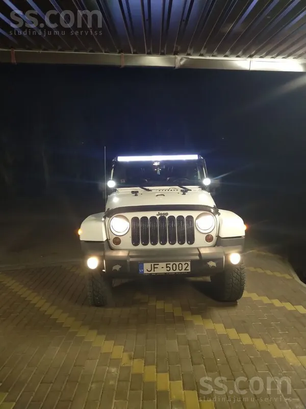Jeep Pārdodu Wrangleru labā tehniskā un vizuālā stāvokl