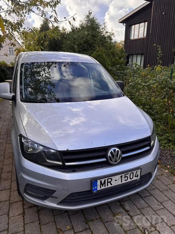 Uzņēmums pārdod kravas furgonu (Maxi garā bāze), 150zs, 2 sēdvietas ieskaito