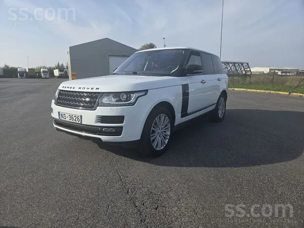 Pārdod koptu Range Rover Autobiography elegantā krāsu kombinācijā balta virs