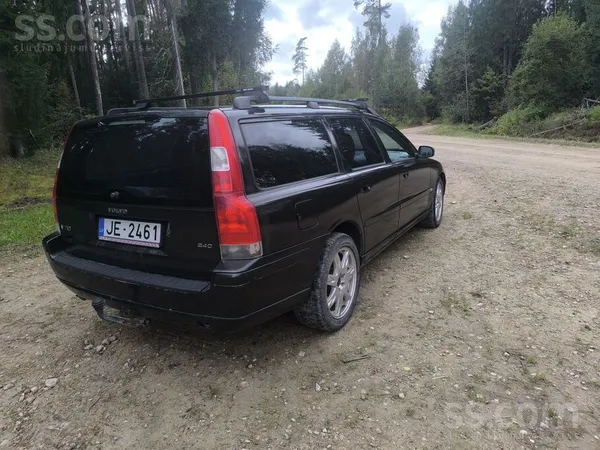 Iepriekšējā tehniskā apskate bez aizrādījumiem, uz nākamo jāmaina vējstikls.