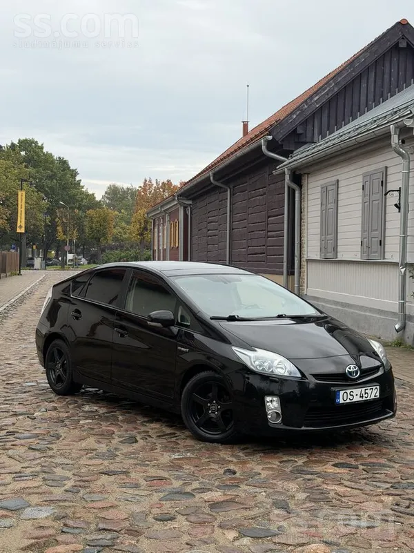 Tikko ievesta Latvijā, Toyota Prius Executive Edition, jauna tehniskā apskat