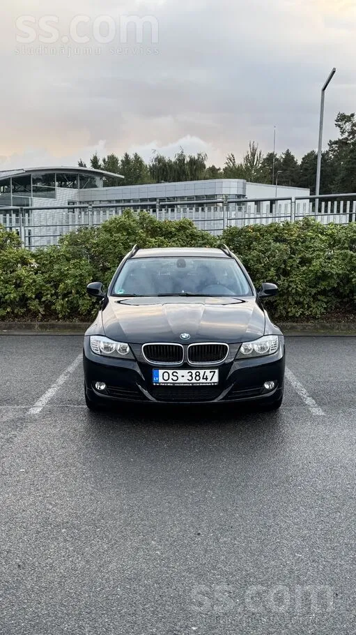 BMW E91 tikko ievests no Vācijas. 
318D 2009 facelift. 
Jauna tehniskā aps