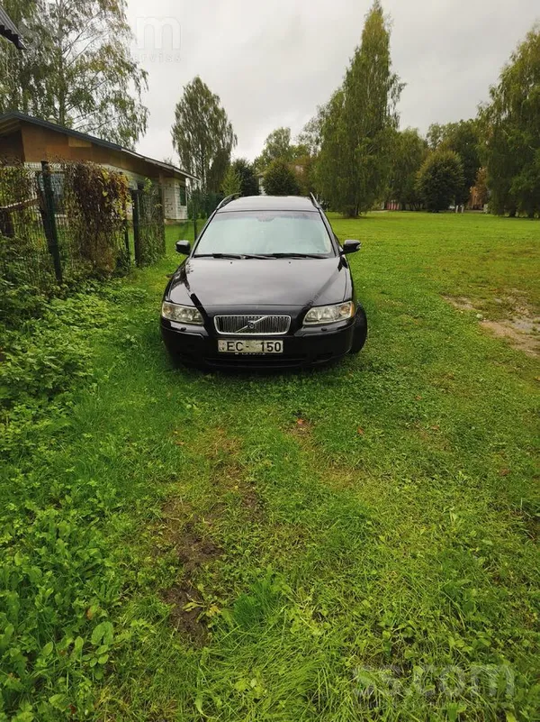 Motors labā stāvoklī rūsa ir. Numurs līdzi nenāk