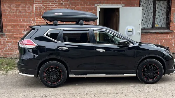Pārdod Nissan X-Trail, 2016. gads. Labs un uzticams auto, labā tehniskā un v