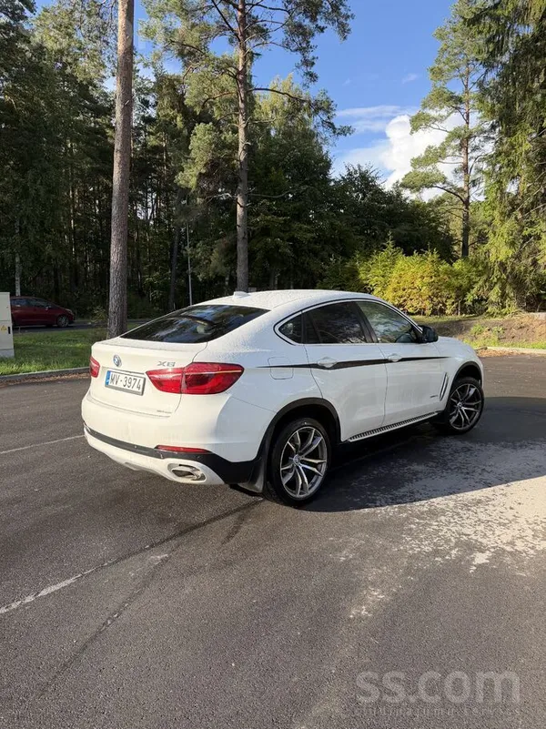 Pardodu BMW X6 Drive 30d, 2017 gads. Auto ļoti saudzīgi lietots, kopts un re