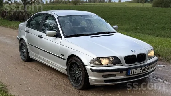 Pārdodu labu bmw 3 sērijas e46. Laba tehniskā un vizuālā stavoklī. 4.44 šobr