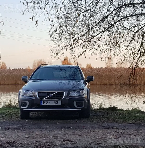 Pārdodu vai mainu ar piemaksu uz abām pusēm pret VW Caddy maxi 2010+ dīzeli.