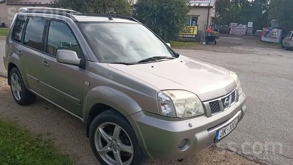Nissan X-Trail - 1