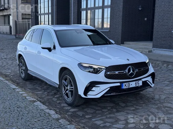 Iegādāta pie Mercedes dīlera Rīgā. 5 gadu (150 000 nobraukuma) garantija. Pi