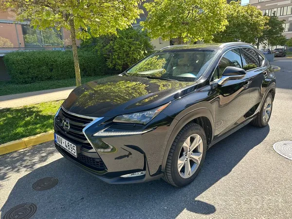 Lexus 300h Hybrid Awd Exclusive Luxury, Pārdodu ģimenes 