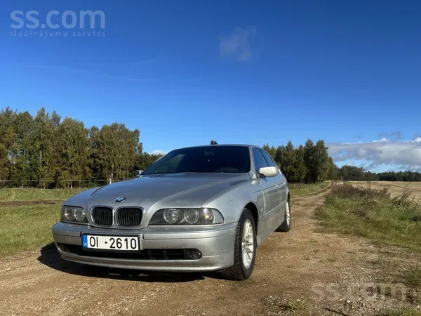 BMW 525 2001, 2.5D dīzelis, Manuāls, Sedans, Sudrabs — Latvijā