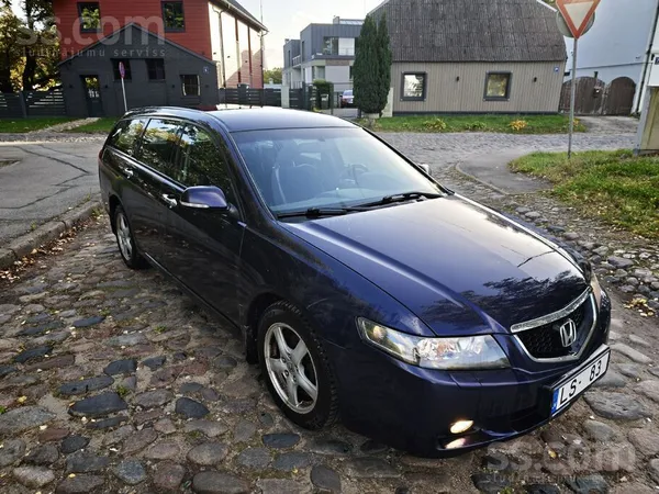 Viens īpašnieks - 23 gadus ģimenē kopš iegādāšanās no Hondas oficiālās pārst