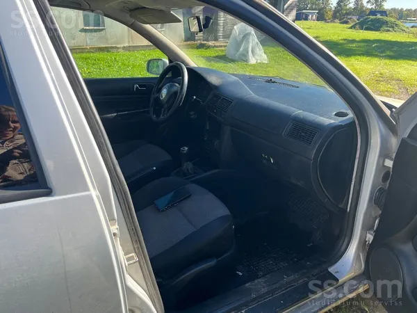 Volkswagen Golf 4 1999, 1.9D dīzelis, Manuāls, Hečbeks, Pelēks — Latvijā