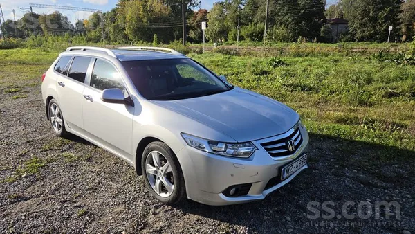 Pārdodu Honda Accord Tourer 2.4 I-Vtec, 148 kW (201 Zs), benzīns/gāze, 5-pak