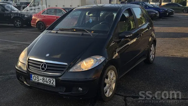 2.0cdi, 80kw. Automāts. Brauca sieviete (pēdējus 9gadus). 
Ziemas riepas.