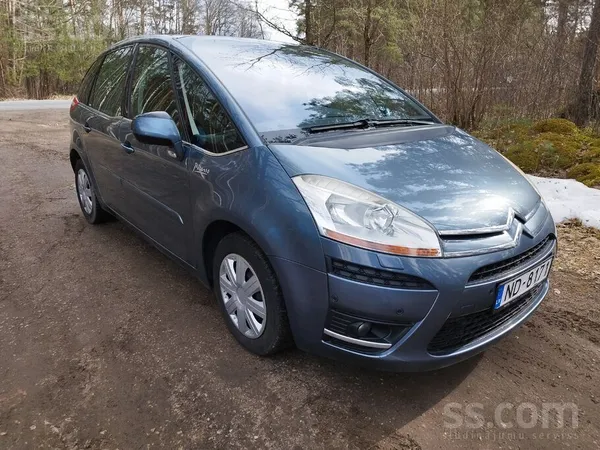 C4 Picasso 1.6d 80 kw laba tehniskā un vizuālā stāvoklī divas atslēgas, noņe