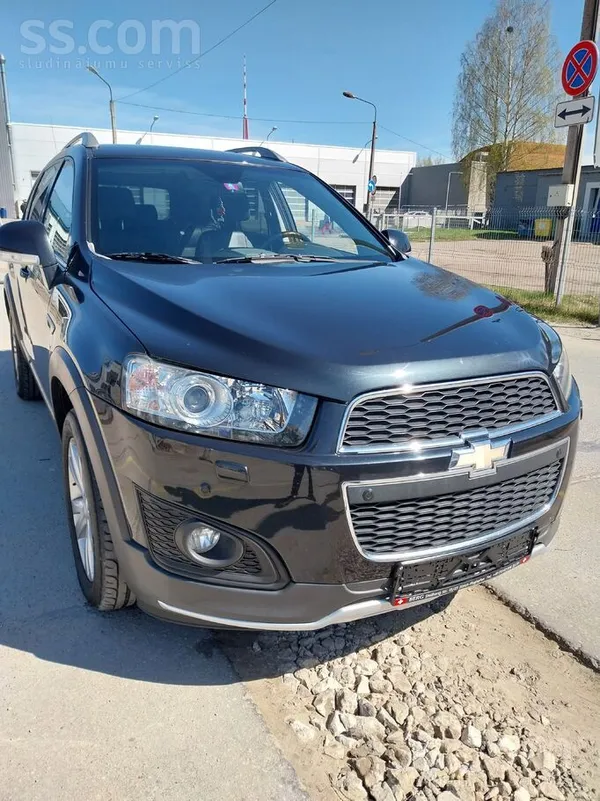 Pārdodu Chevrolet Captiva 2.2D, 120Kw, 6 robu manuālis, 7 vietas. Kopts, uzt