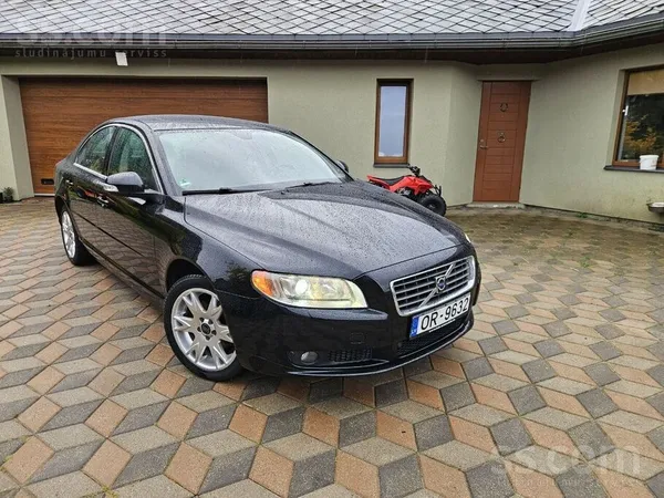 Tikko no Vācijas 2.4 D5 (136Kw-185Zs), Manuals-6 Ātrumi)
Summum Komplektāci