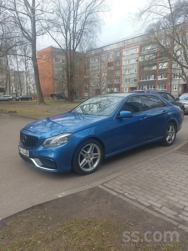 Продаю или меняю. R-18 Amg. Много чего поменено. Задний подрамник новый. Соо