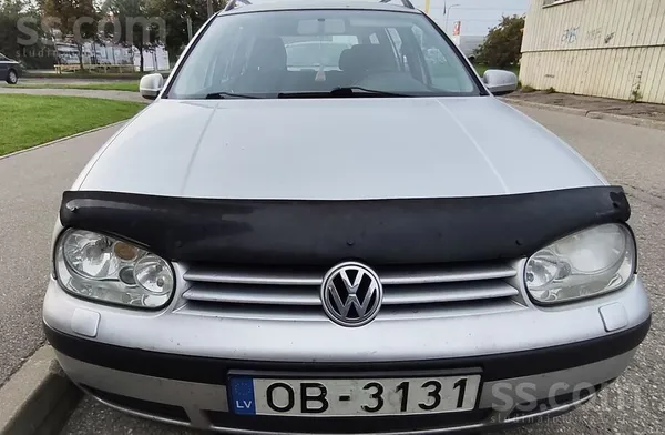 Volkswagen Golf 4 2002, 1.6 benzīns, Manuāls, Universāls, Sudrabs — Latvijā