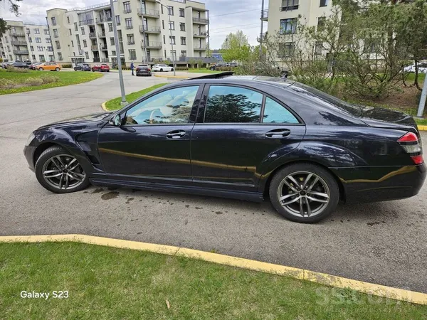 Mercedes 4matic. Диски R-20 Amg. Машина в полной комплектац