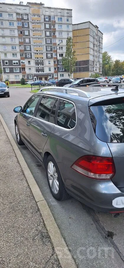 VW Golf 6 , 1.6 dīzelis 77Kw/105zs. Jaunā TA . Universāls. Mašīna labā tehni