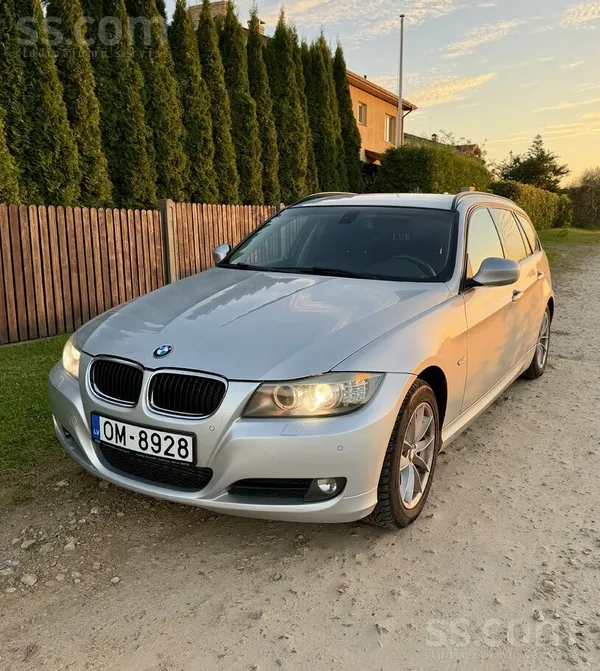 Pārdodu BMW 320D ar automātisko kārbu, 135kw 185zs dīzeļa dzinēju. Tehniski