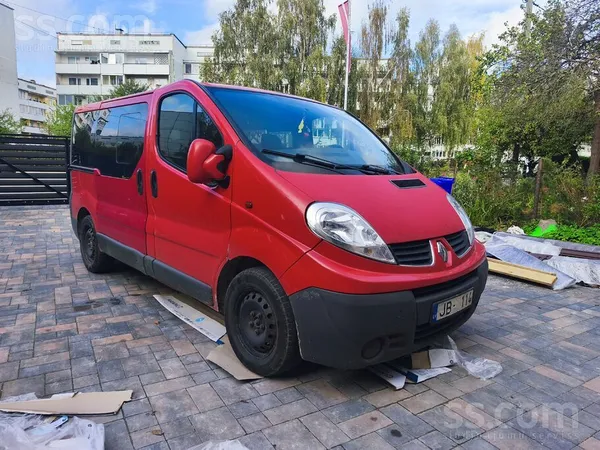 Pārdodu Renault Traffic, 2.0 dīzelis (65kw), 9- vietas. Vasara restaurētas v