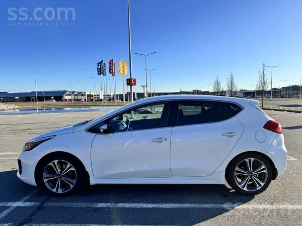 Kia Ceed Gt-Line 1.6 dīzelis, 2016.g. 

Pārdod labi uzturētu un vizuāli pi