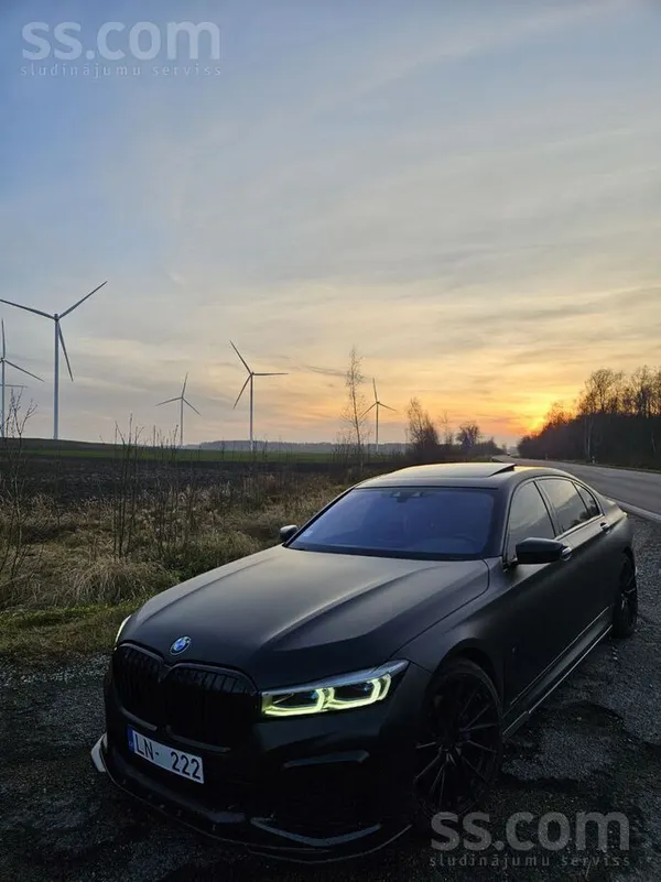 BMW Машина в хорошем техническом и визуальном состояни