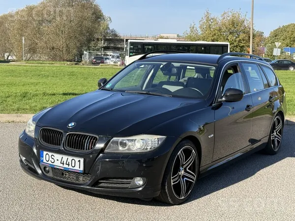 Bmw 330d. 180Kw. Tikko izieta TA . Viena no pilnākajām komplektācijām. Pilns