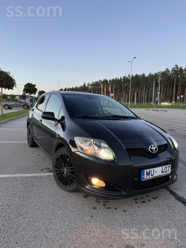 Toyota D-cat, 2, 2 dīzelis, manuālā ātrumkārba. 

Nobraukums 256824 ar vid