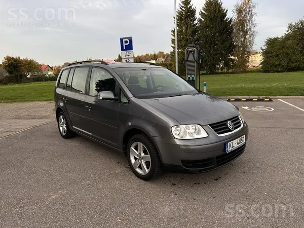 Īsts nobraukums, ritošā daļa stingra, vizuāli ļoti labi saglabājies, nav izr
