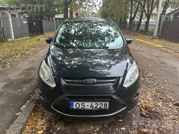 Pardodu Ford C-Max 85kW, lieliska stavokli, sikaka informacija pa talruni