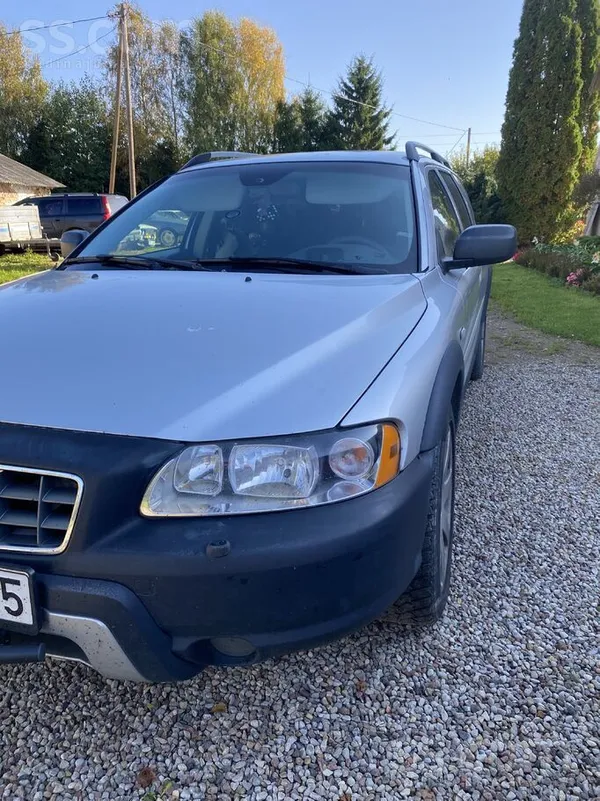 Pārdodu steidzīgi
Ir vizuāli un rūsas defekti
Volvo xc70 facelift 
Ceļa n
