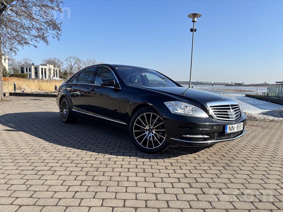 Mercedes Privātpersona pārdod W221 Long 3.5 benzīns. 