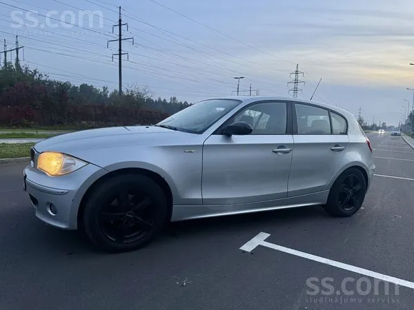 BMW 116i (E87) / 85 кВт

Продаю свою BMW 116i. Машина пригнана из Германии