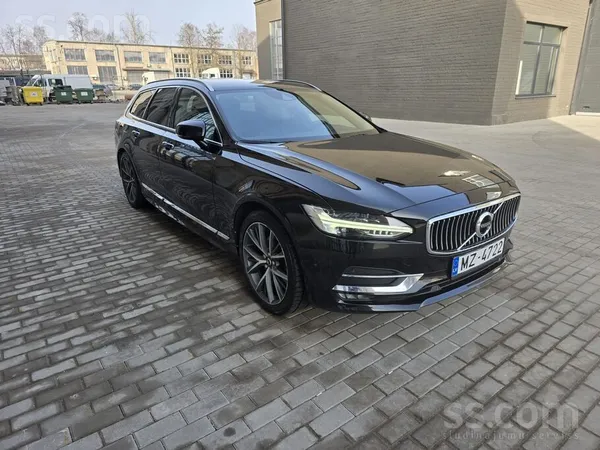 Volvo Pārdodu Volvo V90, viena no pilnākajām komplektāci