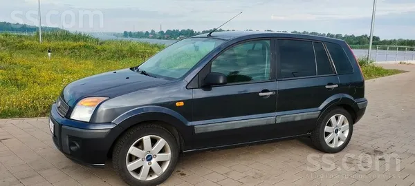 Ford Visas apkopes veiktas laikā. Degvielas patēriņš pi