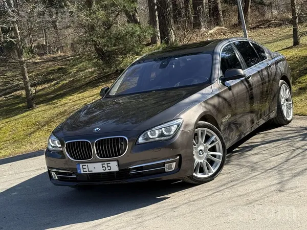 BMW Pardodu BMW 750d X-Drive Individual ar 3.0D-280Kw 