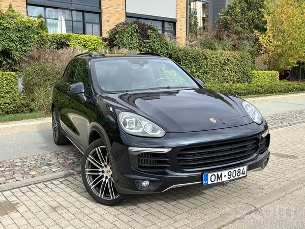 Porsche Cayenne S Diesel / 4.2 V8 / 283Kw / 385Zs

Automašīnai visas pared