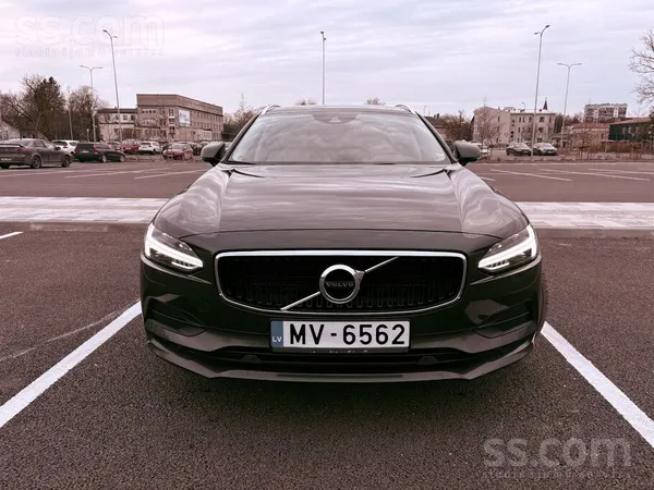 Volvo V90