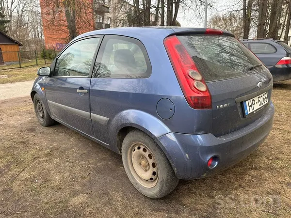 Uz pārdošanu nonāk maziņš uzticams auto ar mazu degvielas patēriņu. Jauna te