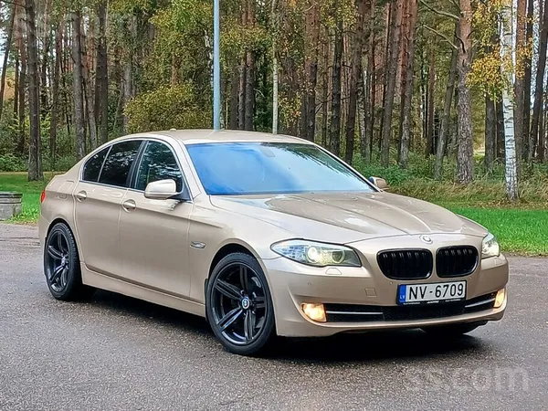 BMW 520 2011, 2.0D dīzelis, Automāts, Sedans, Brūns — Latvijā