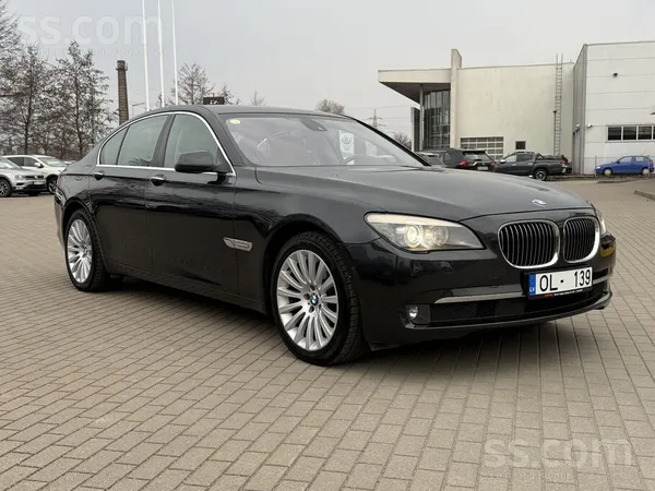 BMW 730d, 2013. gada, 3.0l dīzeļdegviela, 180 kW/ 240 Zs, automātiskā ātrumk